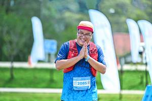 BIB: 2085
                            <button type="button" onclick="openModal(25032985)" class="btn btn-primary btn-sm float-right btn-popup" data-toggle="modal" data-target=".modal-high-quality">
                        <i class="fas fa-shopping-cart"></i> Add to Cart
                    </button>
                                            <button type="button" onclick="isThisMe(25032985, true)" class="btn btn-success btn-sm float-right btn-popup btn-isme hidden" data-toggle="tooltip" data-placement="bottom" title="นี่คือรูปของคุณใช่ไหม คลิกที่นี่เพื่อเอาเข้าอัลบั้ม">
                        <i class="fas fa-plus"></i> Add to album
                    </button>
                    <button type="button" onclick="isThisMe(25032985, false)" class="btn btn-warning btn-sm float-right btn-popup btn-isnotme hidden">
                        <i class="fas fa-ban"></i> Remove from album
                    </button>